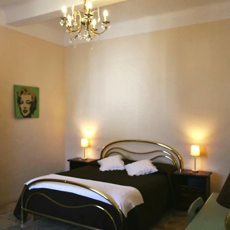 Casa Oliver Lucca Luaran gambar
