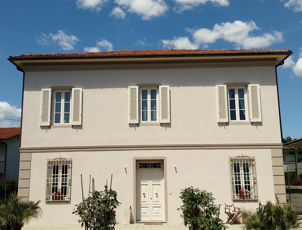 Casa Oliver Lucca Luaran gambar