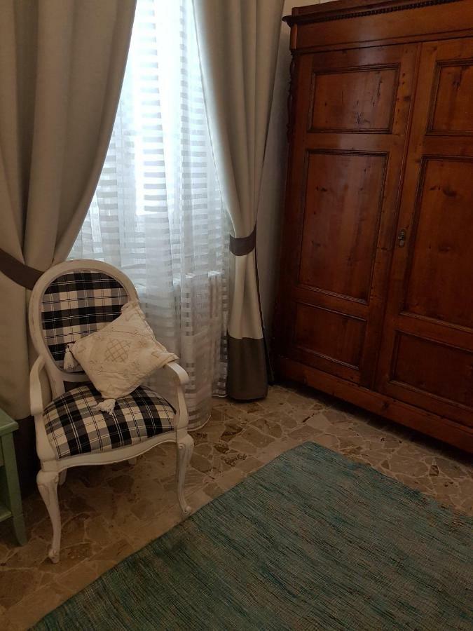 Casa Oliver Lucca Luaran gambar