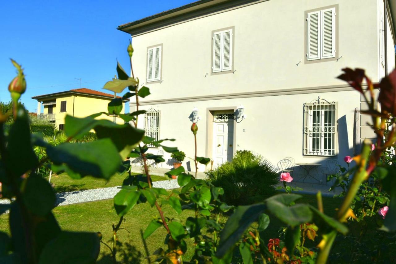 Casa Oliver Lucca Luaran gambar